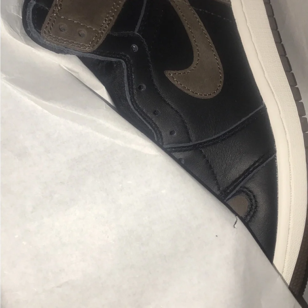 Jordan 1 palomino size 6 - Picture 1 of 3